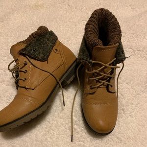 Women’s size 11 booties